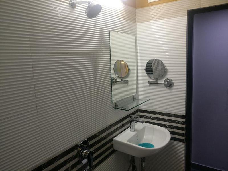 Hotel Kk Residency Наґпур Екстер'єр фото