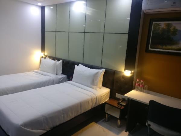 Hotel Kk Residency Наґпур Екстер'єр фото